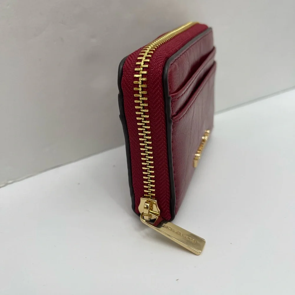 MICHAEL KORS Jet Set Medium Distressed Zip Around Card Case
Cherry 
NWT - Picture 7 of 16